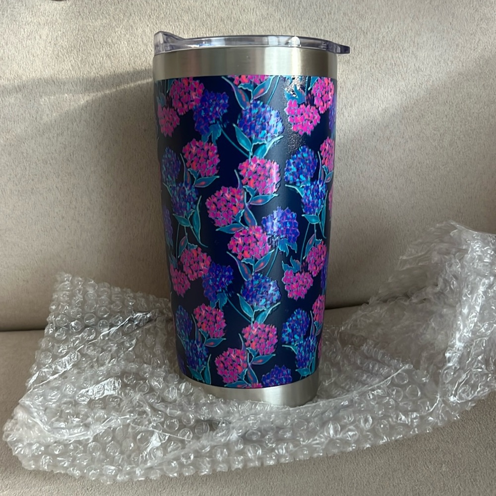 NEW Lug Guzzle Tumbler in Hydrangea